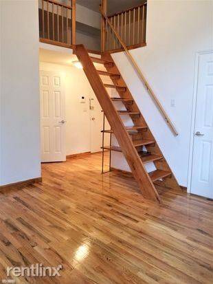 Main picture of 303 W 11th St