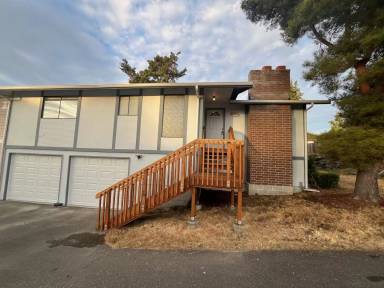 Main picture of 2907 Glendale Dr W