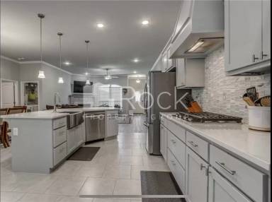 Main picture of 1105 SW 137th Ct