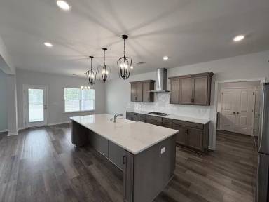 Main picture of 153 Brockway Dr