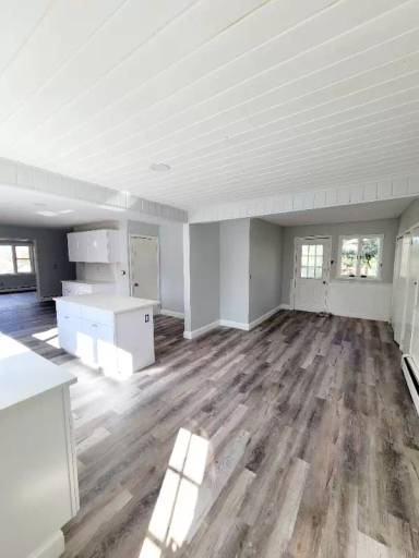 Main picture of 386 Moose Hill Rd