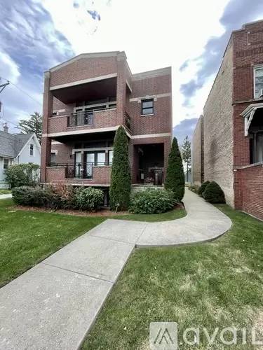 Main picture of 5417 W Carmen Ave