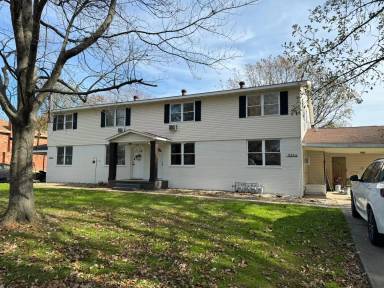 Main picture of 103 Meadowlark St