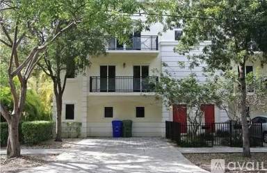 Main picture of 3056 Bird Ave