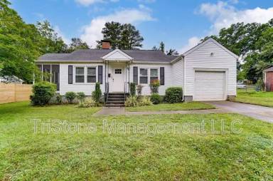 Main picture of 1317 Remount Rd