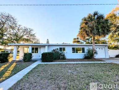 Main picture of 4300 Maple St NE