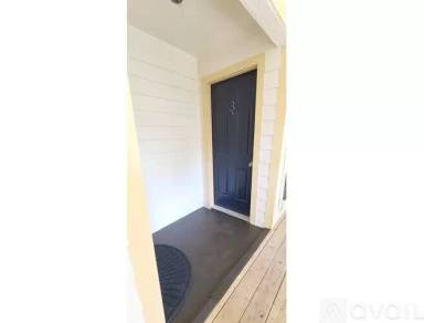 Main picture of 1405 Moore St