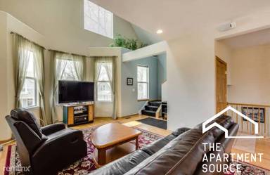 Main picture of 3921 N Francisco Ave