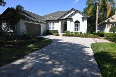 Main picture of 6119 Foxfield Ct