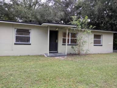 Main picture of 3103 Rosselle St