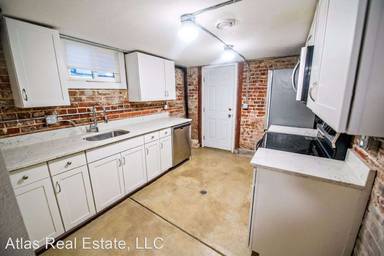 Main picture of 1318 N Marion St