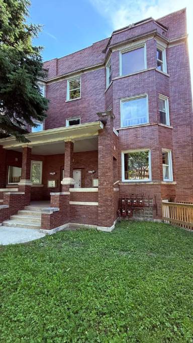 Main picture of 209 N Parkside Ave