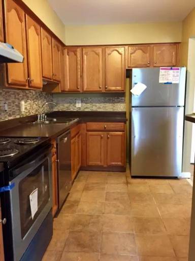 Main picture of 30445 Farmington Rd