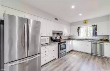 Main picture of 199 Saint Pauls Rd N