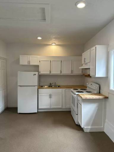 Main picture of 4975 Breanna Ln NE