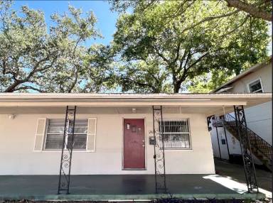 Main picture of 1829 10th St N
