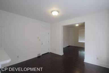 Main picture of 303 West St