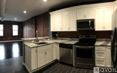Main picture of 2030 W 25th St
