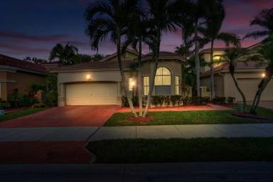 Main picture of 5885 NW 121st Ter