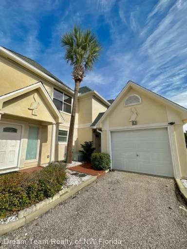 Main picture of 234 Pelican Pl