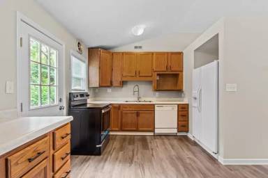 Main picture of 1415 Plaza Pl