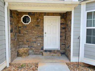 Main picture of 151 Escoe Ct