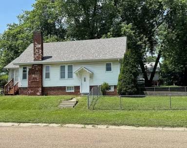 Main picture of 1015 A Ave E