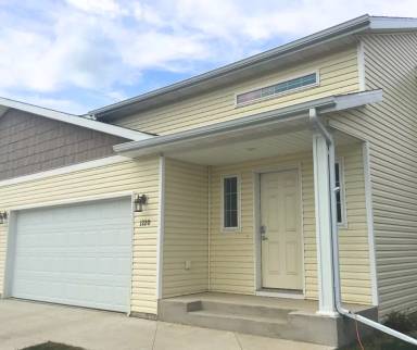 Main picture of 1224 S Beach Way