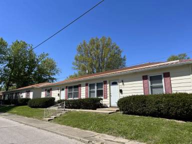 Main picture of 826 N Washington St