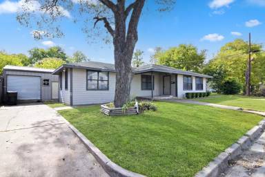 Main picture of 1309 W Avenue D
