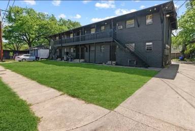 Main picture of 3910 Polly St