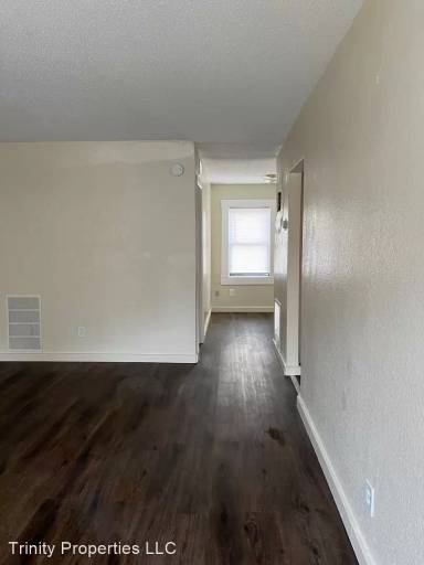 Main picture of 3340 SW Brendan Ave