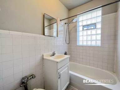 Main picture of Roscoe Apartments