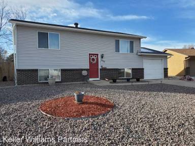Main picture of 2422 Anjelina Cir W