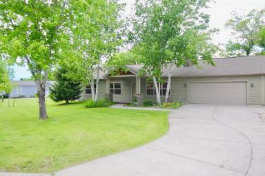 Main picture of 25 Sunlight Ave