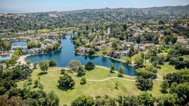 Main picture of 4520 Park Cordero