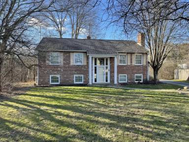 Main picture of 97 Trumbull Dr