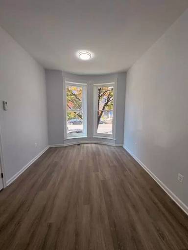 Main picture of 2627 N Charles St