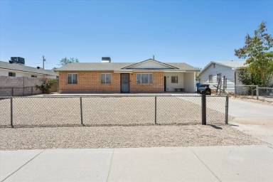 Main picture of 735 E South Mountain Ave