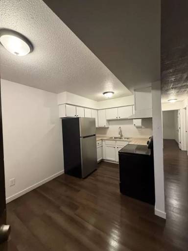 Main picture of 1048 Langley Rd