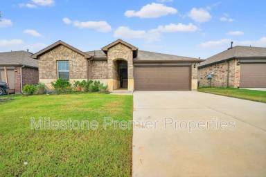 Main picture of 2418 Burleson Rd