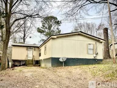 Main picture of 2646 Lakeshore Dr NE