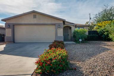 Main picture of 5392 E 32nd St