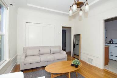 Main picture of 925 Clayton St