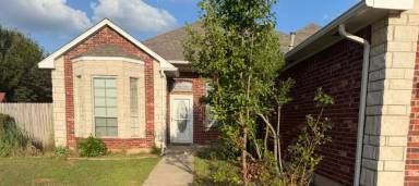 Main picture of 608 N Cherokee Way