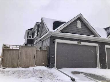Main picture of 1624 Wright Aly