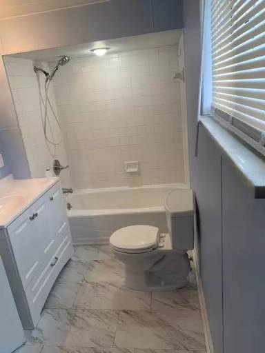 Main picture of 435 Elk St