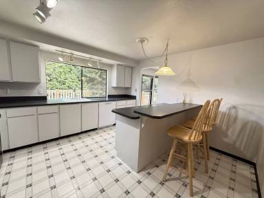 Main picture of 4805 131st Pl SE