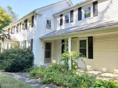Main picture of 89 Ten Rod Rd