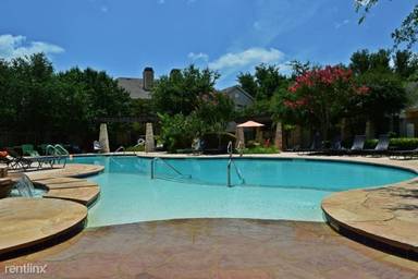 Main picture of Saddle Creek